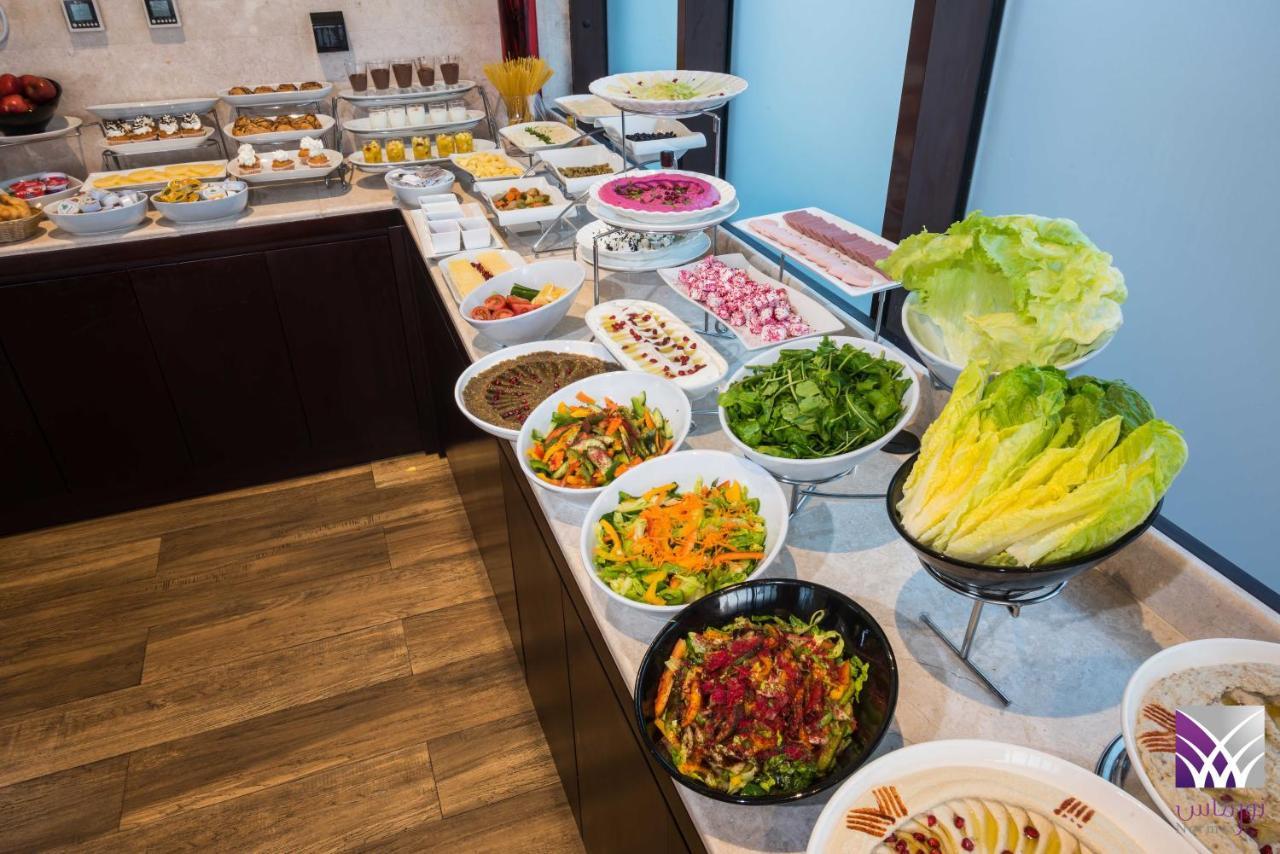 Normas Hotel Khobar Bagian luar foto